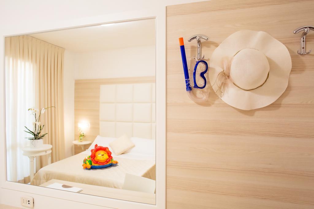 Hotel Rosmarina Marina di Grosseto Buitenkant foto